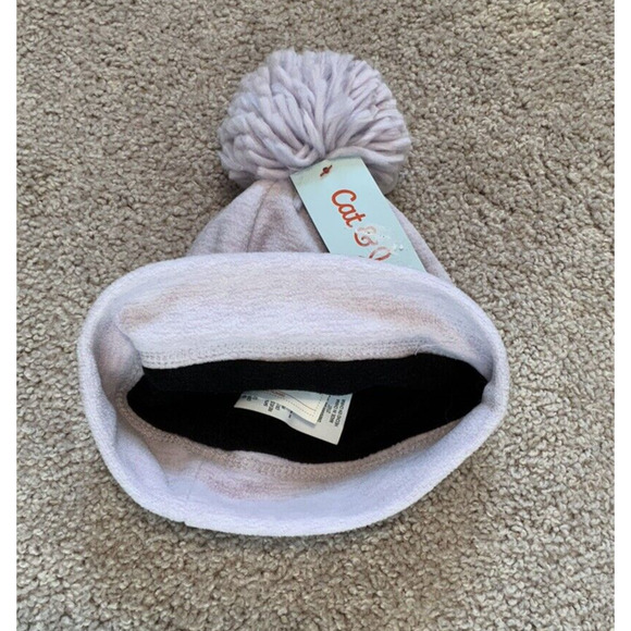Cat & Jack Toddler Girls Purple Fleece Beanie Winter Hat with Pom Size 12-24M - Picture 2 of 3